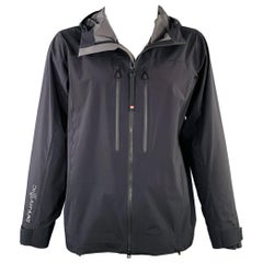 Moncler Taglia XL Giacca Fuyens nera in misto poliammide con tasche a zip