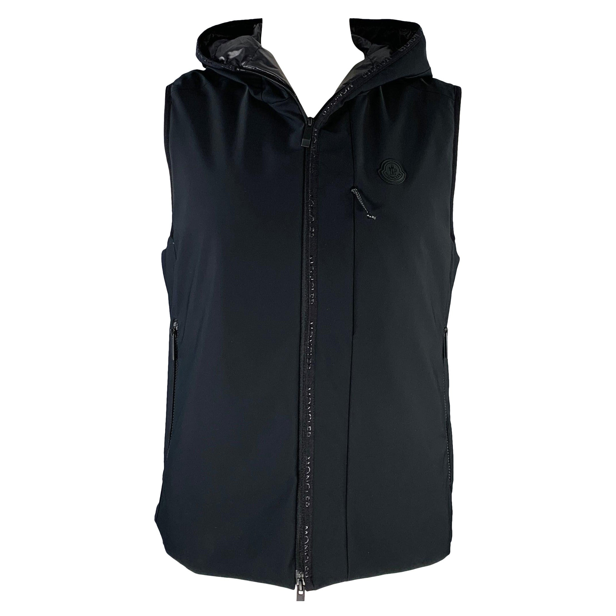 Moncler Taglia L Gilet Softshell con cappuccio e zip in misto poliammide nero I.L.A.