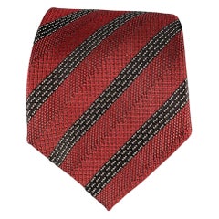 ERMENEGILDO ZEGNA Corbata de Jacquard de Seda a Rayas Diagonales Burdeos Negro