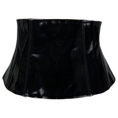 CHANEL FW 2001 Size 8 Black Patent Leather Silk Belt