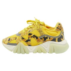 Versace Baskets à lacets Squalo en cuir jaune et maille, 41