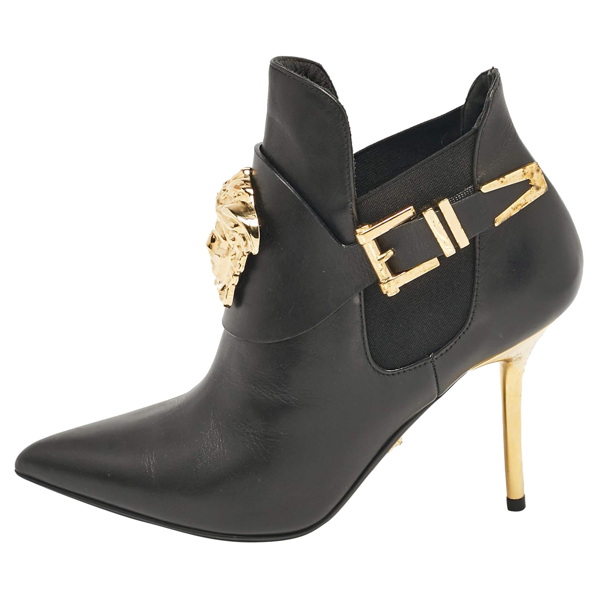 Versace - Bottines en cuir noir avec tête de méduse - Taille 35
