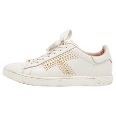 Tod's Baskets à lacets et clous en cuir blanc taille 36