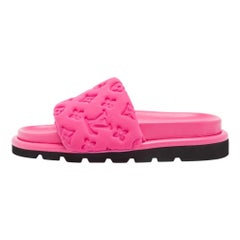 Louis Vuitton Pink Neoprene Pool Pillow Flat Sandals Size 39