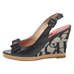 CH Carolina Herrera Navy Blue/White Canvas and Leather Wedge Sandals Size 37