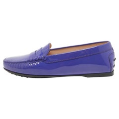 Tod's Mocassins Penny en cuir verni bleu, taille 36