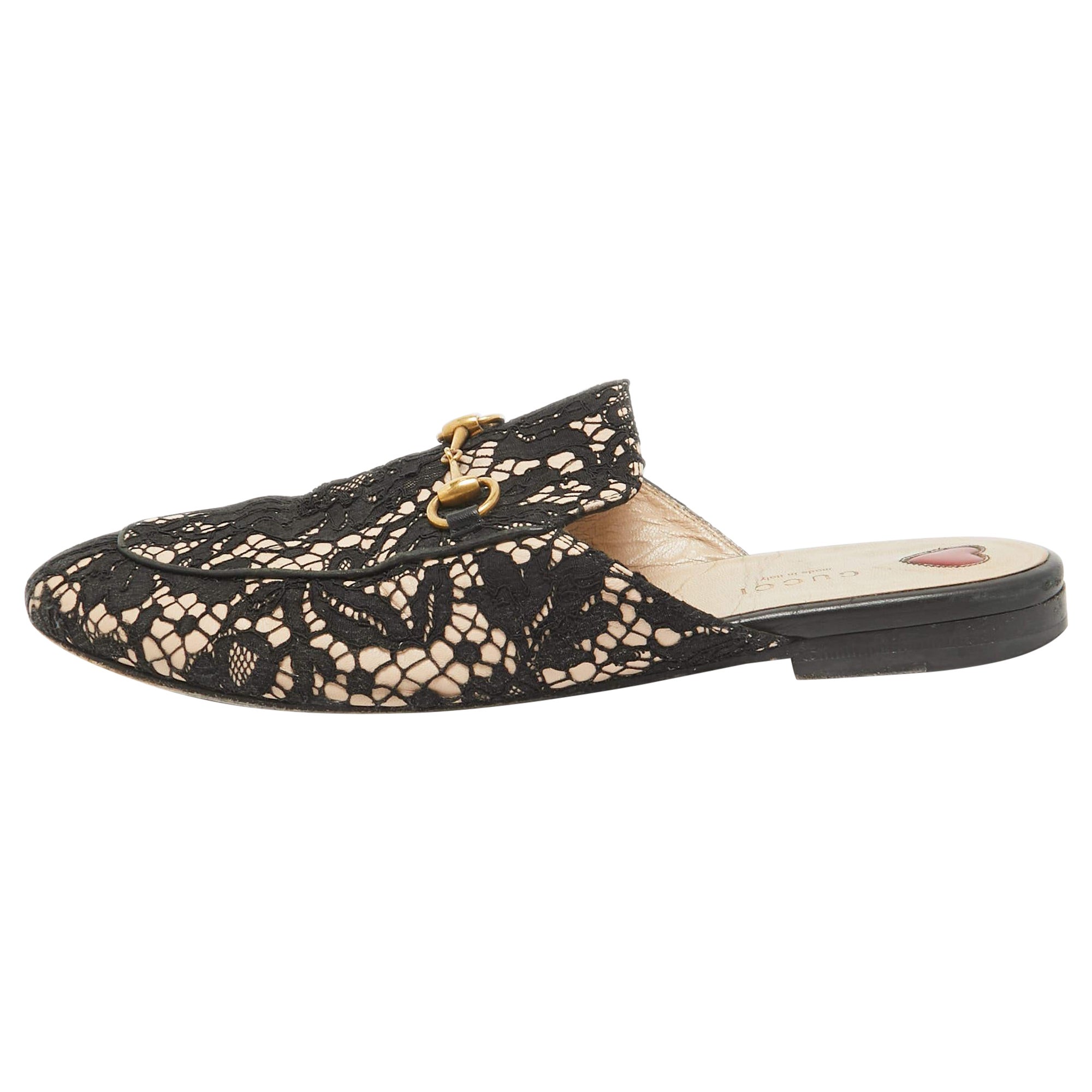 Gucci Black/Beige Lace and Leather Princetown Flat Mules Size 39.5 For Sale