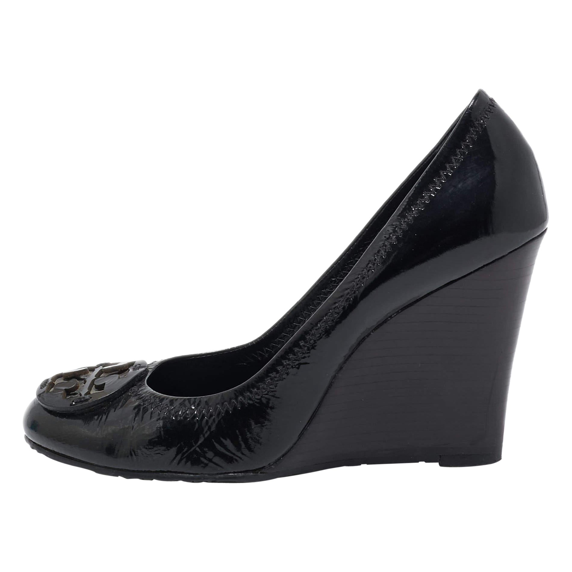 Tory Burch Black Patent Leather Wedge Pumps Size 38 For Sale