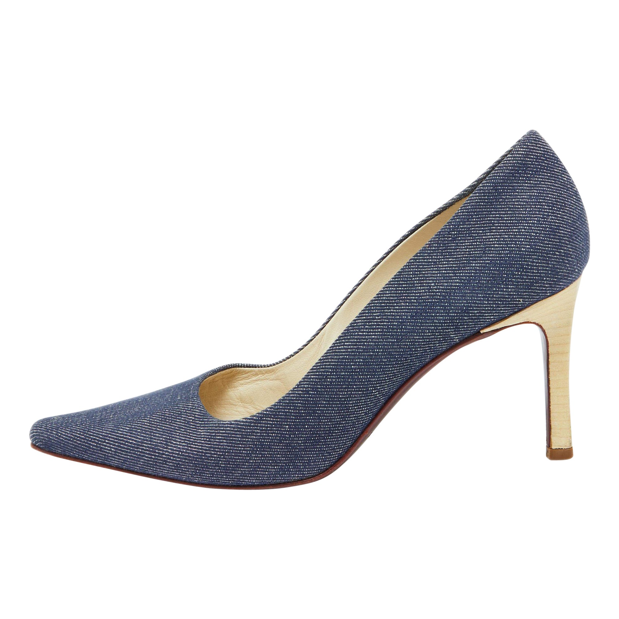Burberry Blue Denim Fabric Pointed Toe Pumps Size 38 For Sale
