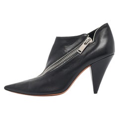 Celine Stivali con collo a V in pelle nera taglia 39