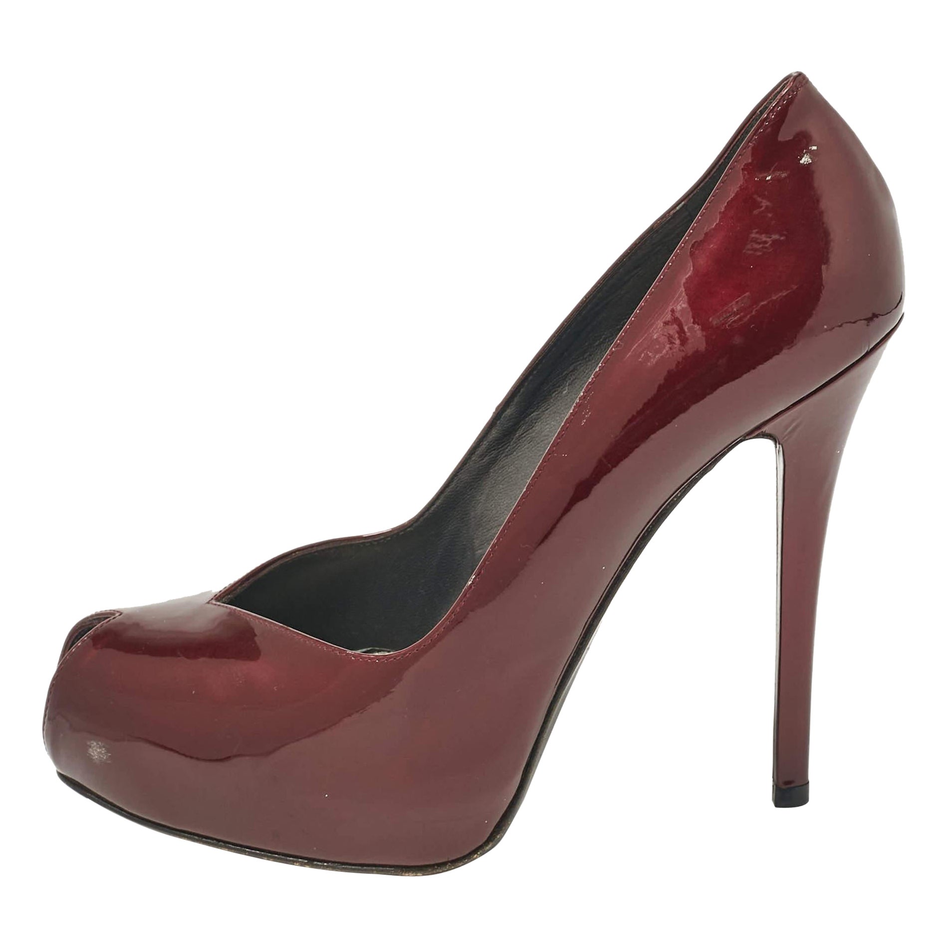 Stuart Weitzman Burgundy Patent Leather Peep Toe Pumps Size 39.5 For Sale