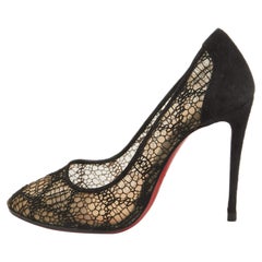 Christian Louboutin Bombas Eloise de ante y encaje negro talla 36