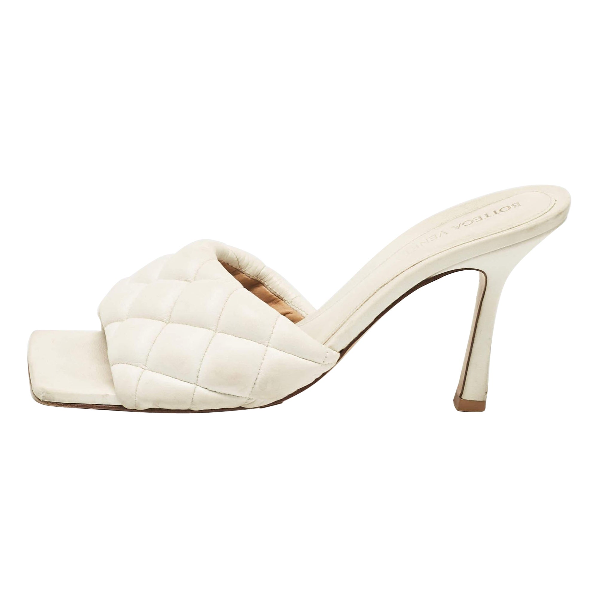 Bottega Veneta Cream Leather Lido Slide Sandals Size 37 For Sale
