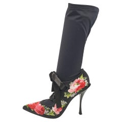 Dolce & Gabbana Bottes brodées de fleurs en tissu extensible multicolore, taille 40