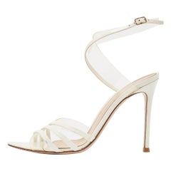 Gianvito Rossi Sandali Strappy in vernice e PVC color bianco sporco misura 38,5