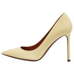Valentino Cream Patent Leather Pointed Toe Pumps Size 39