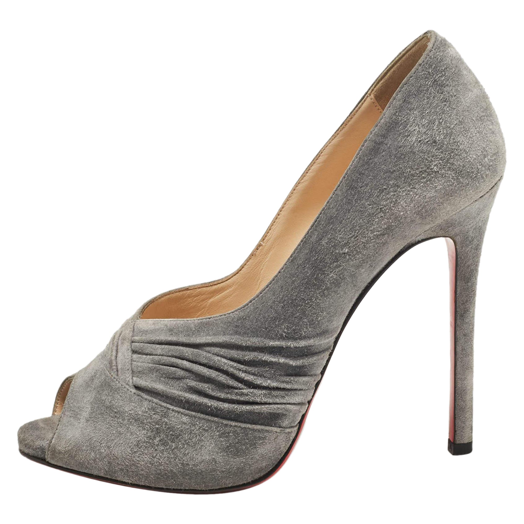 Christian Louboutin Lady Gres in pelle scamosciata grigia Peep Toe Pumps 38,5