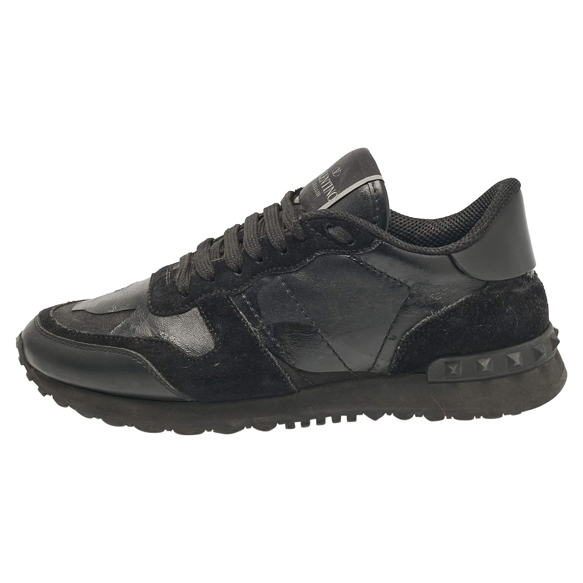 Valentino - Baskets basses en cuir et daim Rockrunner - Taille 36 en vente
