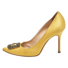 Manolo Blahnik Yellow Satin Hangisi Pumps Size 42