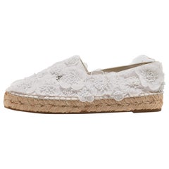 Chanel White Canvas CC Camellia Applique Espadrille Flats Size 36