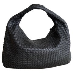 Bottega Veneta Intrecciato Hobo Bag Medium Black Leather 47cm