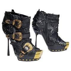 New Alexander McQueen S/S 2011 3D Embellished Studded Ankle Boots 38.5 - 8.5