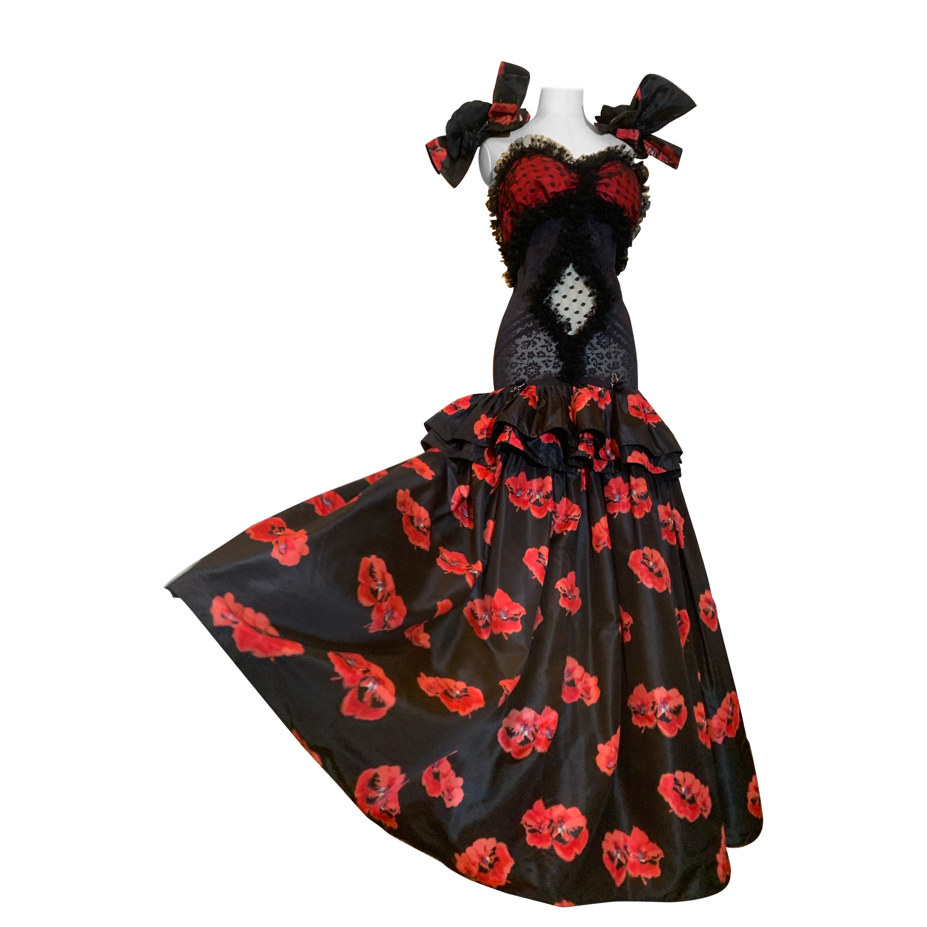 Torso Creations Vestido de viuda alegre con estampado de amapolas, peplum con volantes y brazaletes con lazo en venta