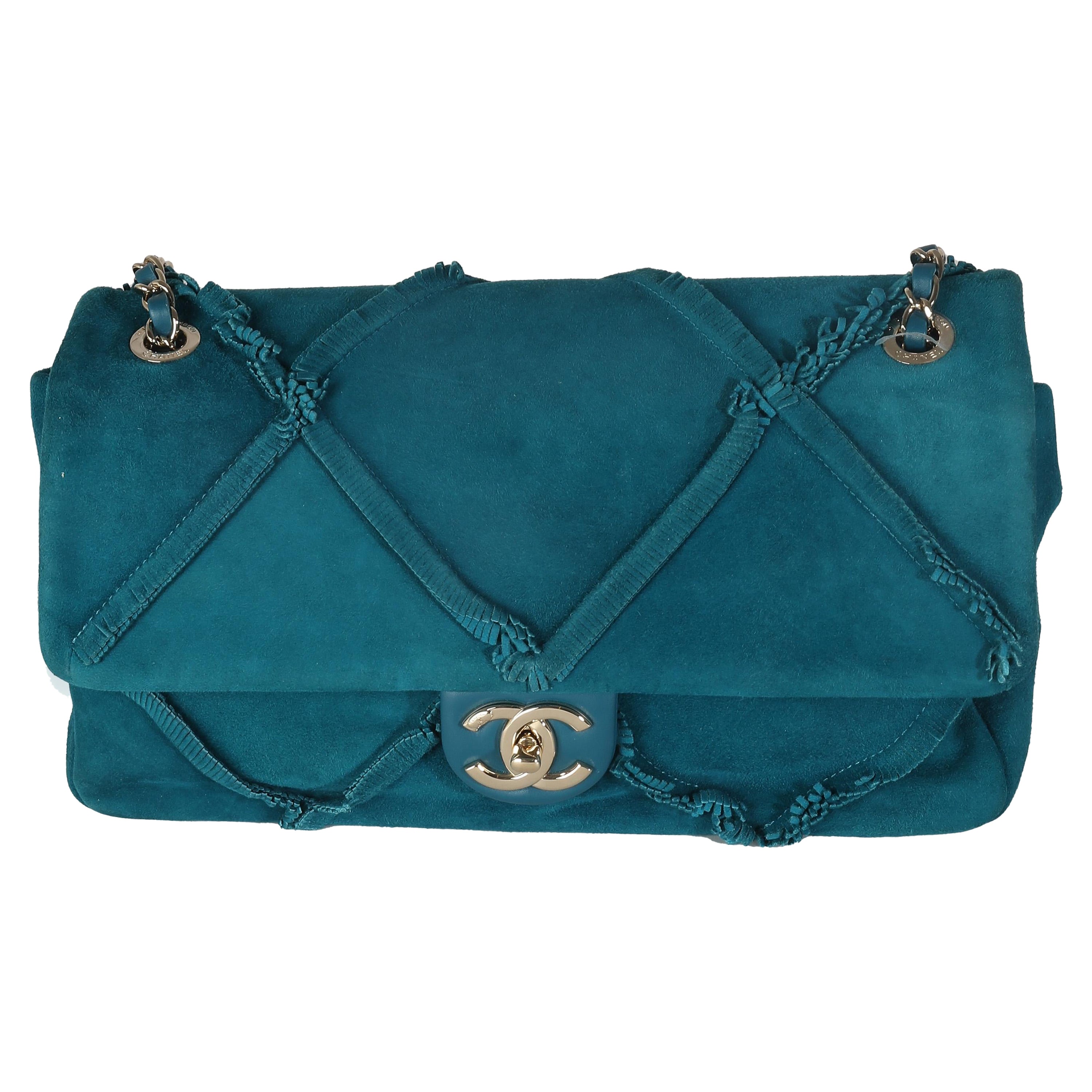 Chanel Bolso Solapa Mediano Piel de Cabra Teal Flinge Diamante en venta
