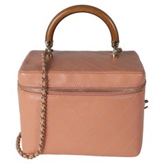 Chanel Pink Quilted Lambskin Knock On Wood Vanity Case