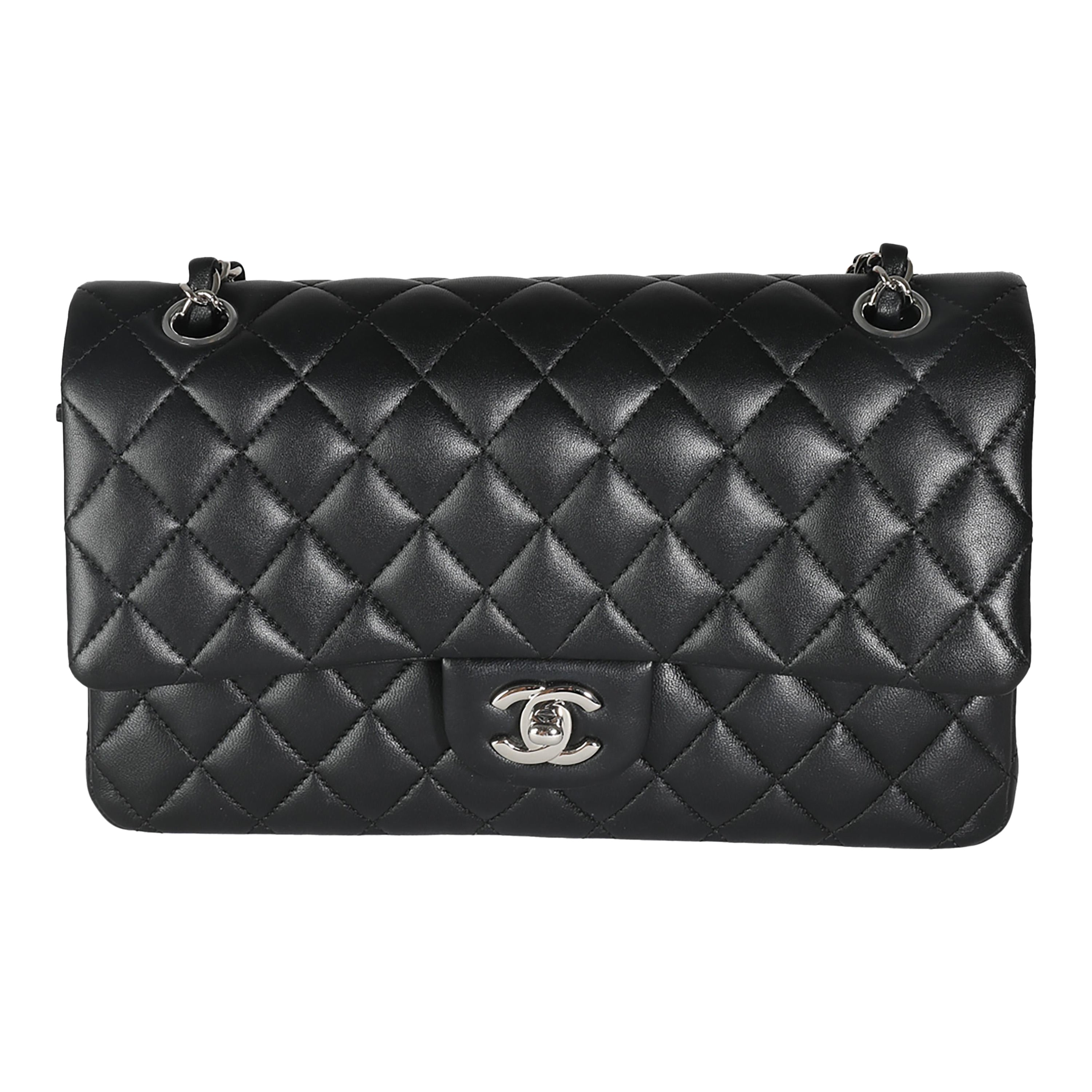 Chanel Black Quilted Lambskin Medium Classic Double Flap Bag For Sale
