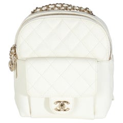 Chanel Weißer gesteppter Kaviar Kleiner CC Tagesrucksack Handtasche