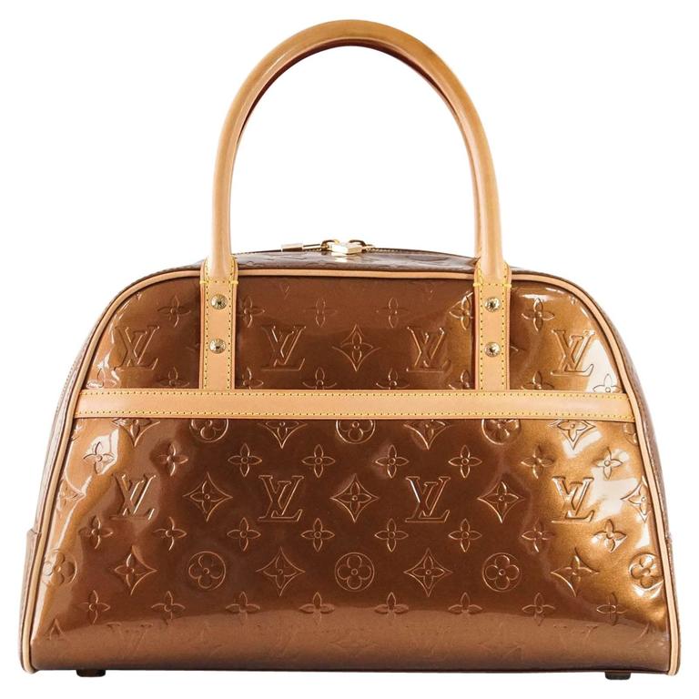 Louis Vuitton Vernis Tompkins Square (SHG-29852) – LuxeDH