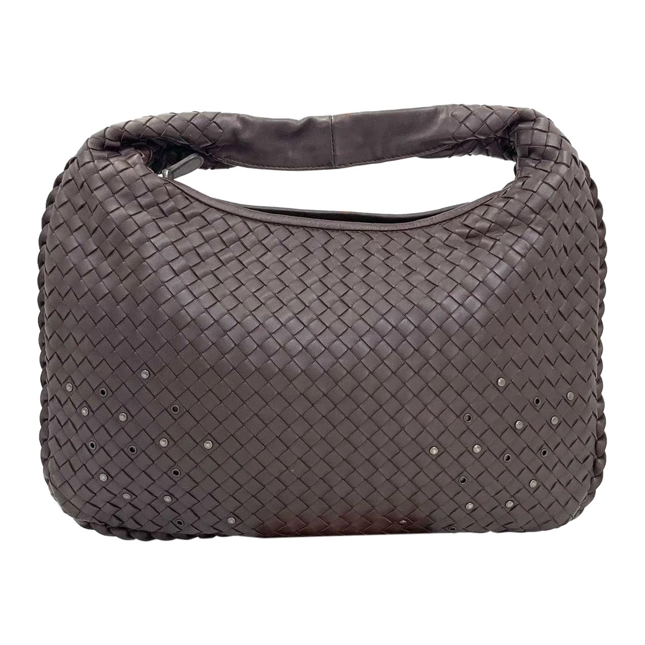 Bottega Veneta Intrecciato Hobo Medium Dark Brown leather with Metal Studs 40cm For Sale
