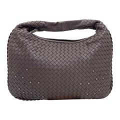 Bottega Veneta Intrecciato Hobo Medium cuir Brown foncé avec clous en métal 40cm