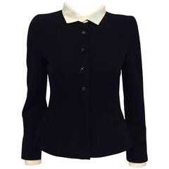 Chanel Black Wook Fitted Jacket With Removable White Silk Collar and Cuffs 12