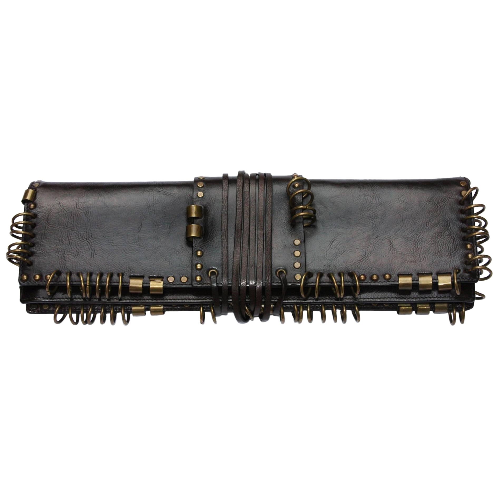 Rare Tom Ford for Yves Saint Laurent S/S 2002 Runway Brown Ring Leather Clutch For Sale