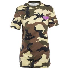 Givenchy T-shirt vert imprimé camouflage avec appliques en cuir XS