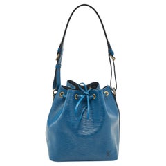 Louis Vuitton Sac Petit Noe Toledo en cuir épi bleu