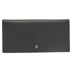 Portafoglio lungo Bifold in pelle nera di Carolina Herrera