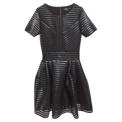 Maje Schwarzes ausgestelltes Roybridge-Minikleid aus Mesh mit Streifen S