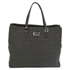 Fourre-tout en cuir et tissu Zucchino noir de Fendi