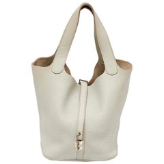 Hermes Pearl Grey Taurillon Clemence Leather Picotin Lock 22 Bag
