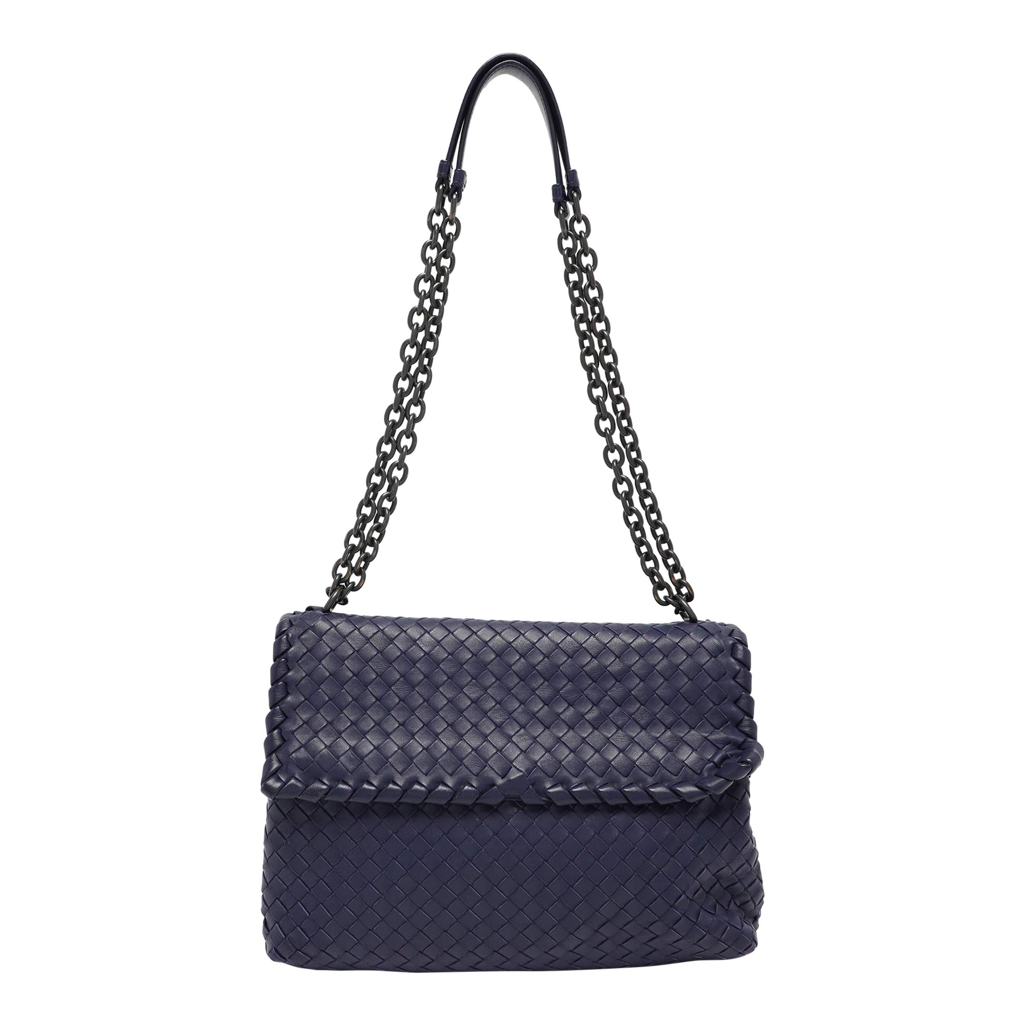 Bottega Veneta Sac à bandoulière Olimpia en cuir Intrecciato bleu