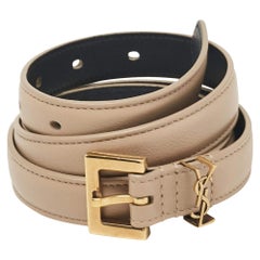 Saint Laurent Cintura in pelle beige con fibbia quadrata Monogram 70CM