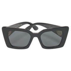 Burberry Schwarze B4344 Gänseblümchen Cat Eye Sonnenbrille