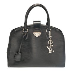 Louis Vuitton Black Epi Leather Pont Neuf GM Bag