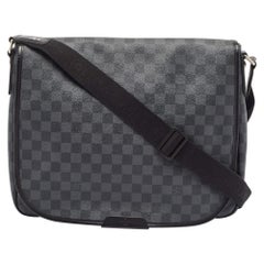 Louis Vuitton Damier Graphite Canvas Daniel GM Messenger Bag