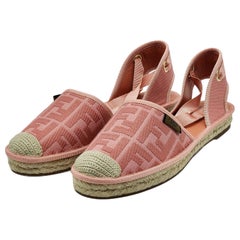 Fendi Espadrille-Sandalen aus Canvas zum Schnüren