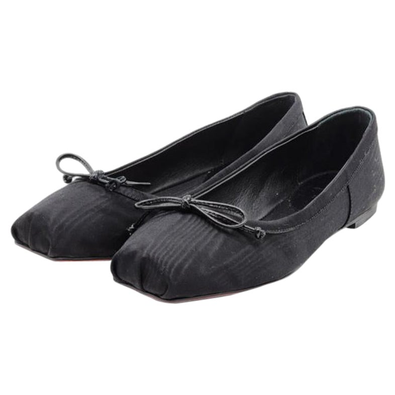 Christian Louboutin Mamadrague Ballet Flats Fabric in Black For Sale