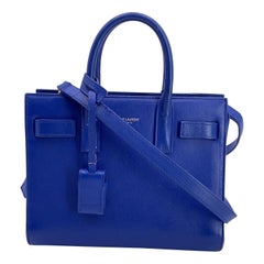 Saint Laurent Bolso Tote Sac De Jour Nano de piel azul con correa